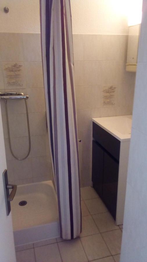 Studio de 27 m² + 70 m² de jardin à 100 m des plages Cavalaire-sur-Mer Buitenkant foto