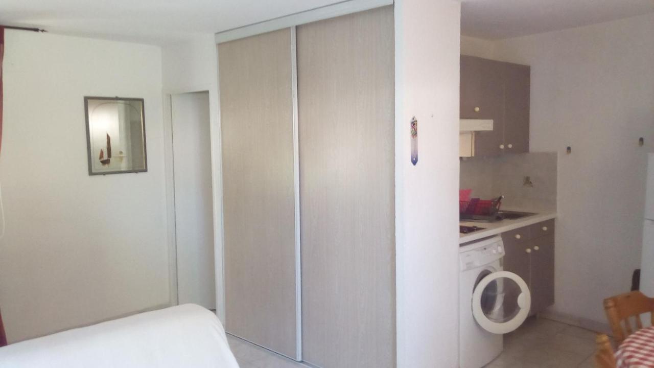 Studio de 27 m² + 70 m² de jardin à 100 m des plages Cavalaire-sur-Mer Buitenkant foto