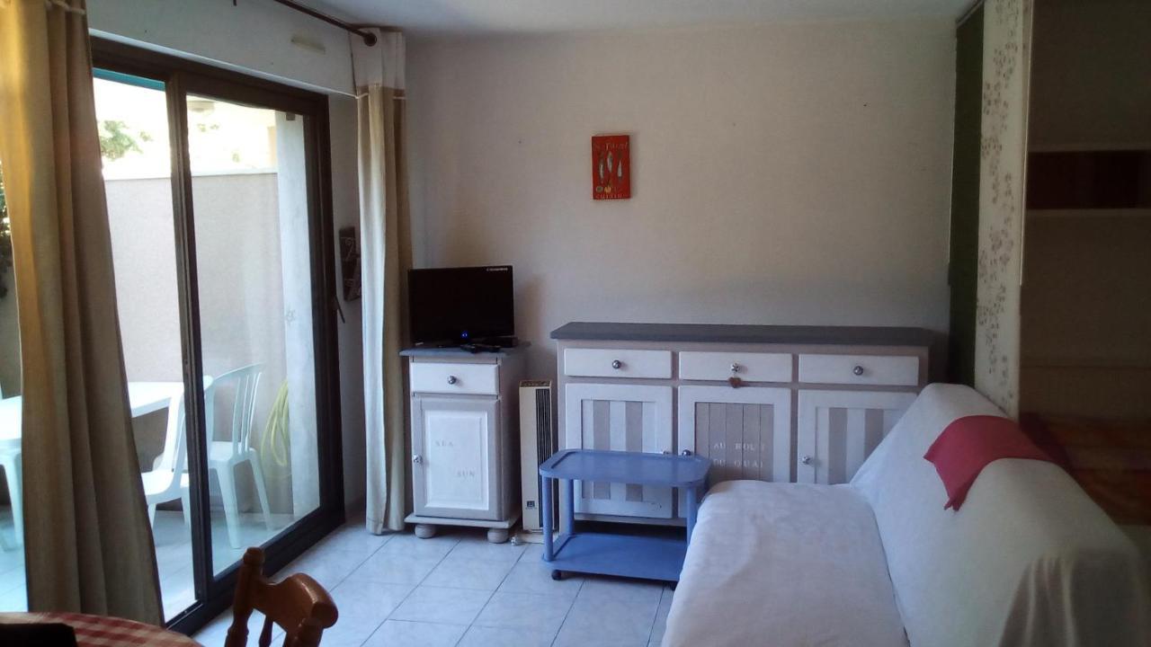 Studio de 27 m² + 70 m² de jardin à 100 m des plages Cavalaire-sur-Mer Buitenkant foto